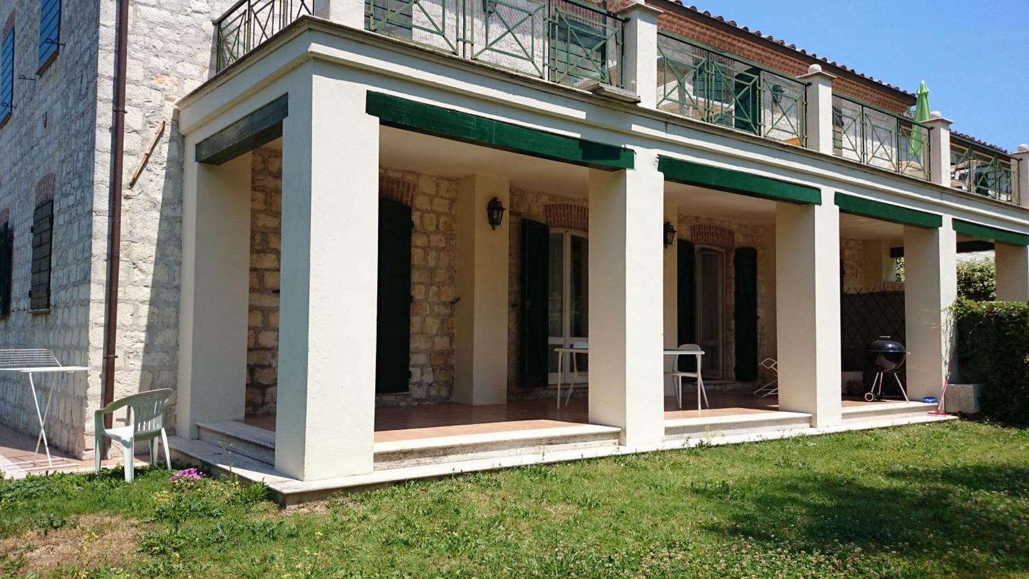 Valcastagno Relais & Residence Сироло Номер фото