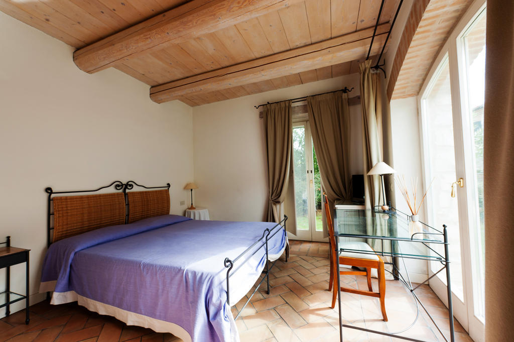 Valcastagno Relais & Residence Сироло Номер фото